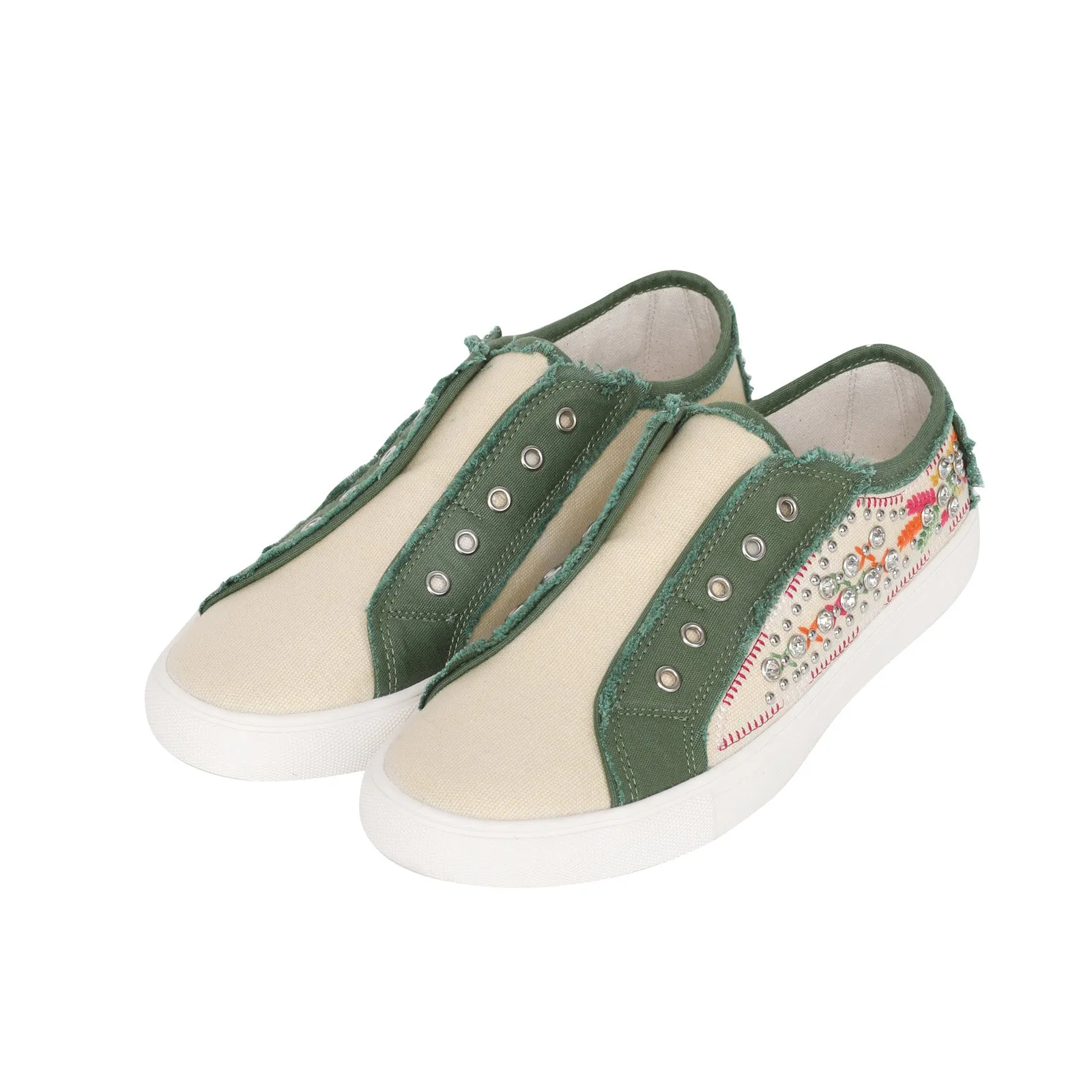 Montana West Floral Embroidered Canvas Shoes