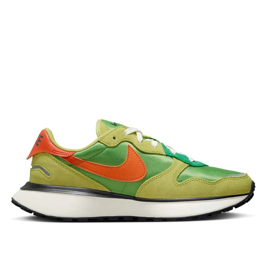 Nike Women's Phoenix Waffle Shoes